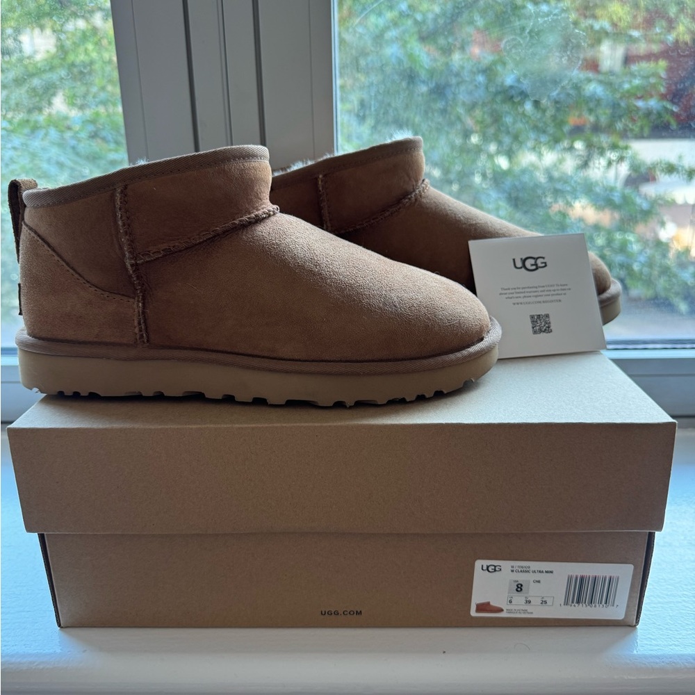 UGG Ultra Mini - NWT
